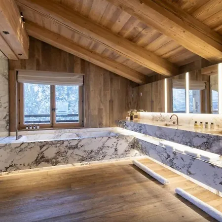 Beau Chalet De Vacances - Piscine - Sauna Bourg-Saint-Maurice